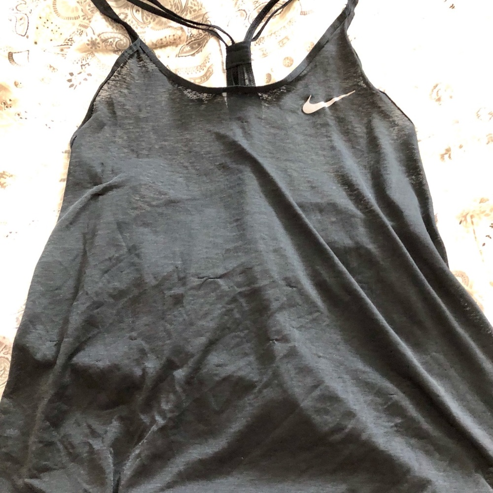 Nike top